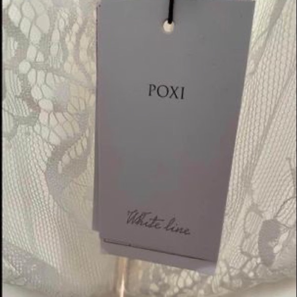 POXI WEDDING DRESS, size Small - Picture 6 of 7
